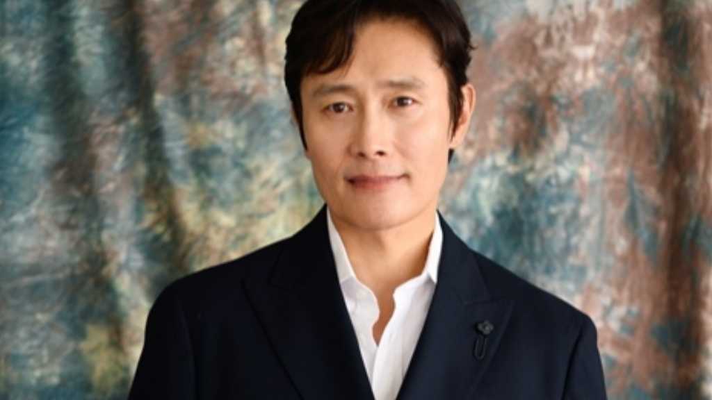 イ・ビョンホン、AI時代に感じる俳優としての危機感とは？映画「しあわせな選択」を通して見えたもの