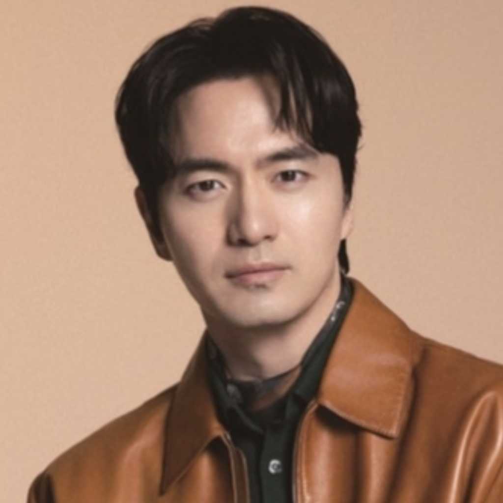 イ・ジヌク「エスクァイア」で16歳年下の元DIA チェヨンとロマンスを披露“先走ってはならないと思った”