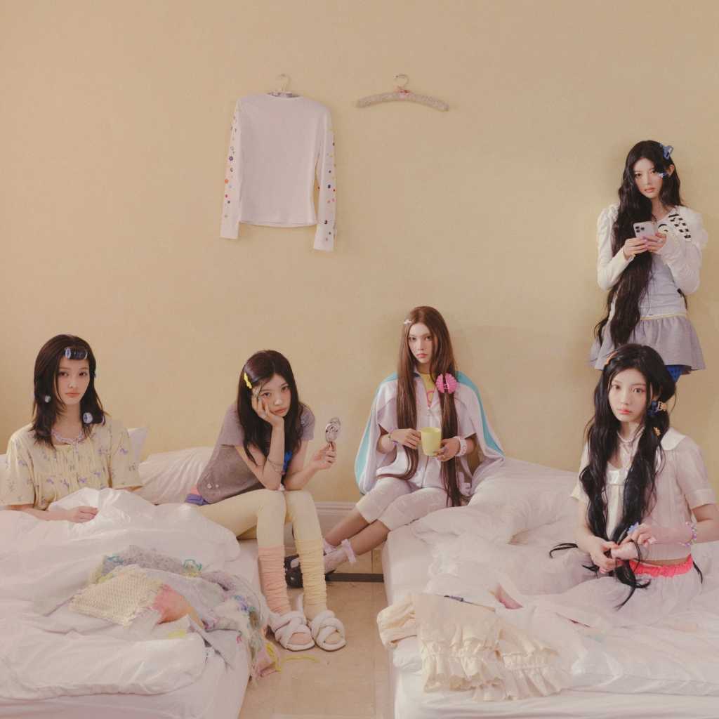 ILLIT、本日カムバック！“火鍋のような曲”に注目「みんなでヘドバンをしました（笑）」