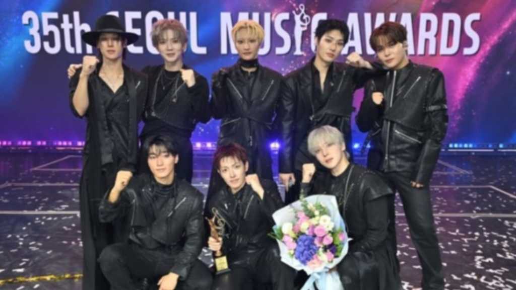 ATEEZ「第35回ソウル歌謡大賞」で大賞を受賞！LE SSERAFIMからZB1、BOYNEXTDOORまで豪華集結