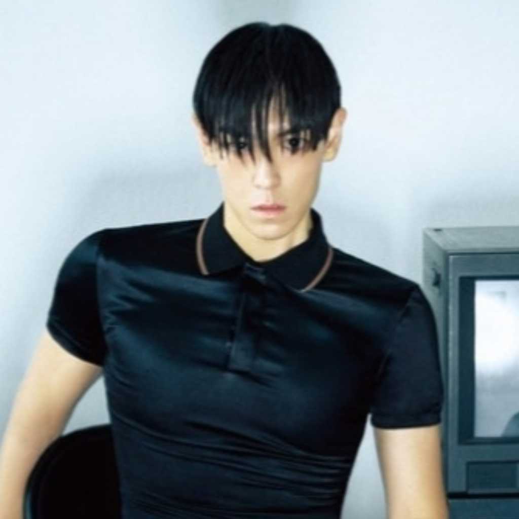 BIGBANG出身T․O․P、長い沈黙期間を経てファンと再会「涙をこらえていた」