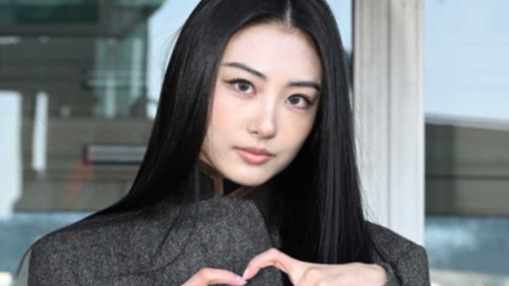 【PHOTO】MEOVV ガウォン、海外スケジュールのため出国（動画あり）