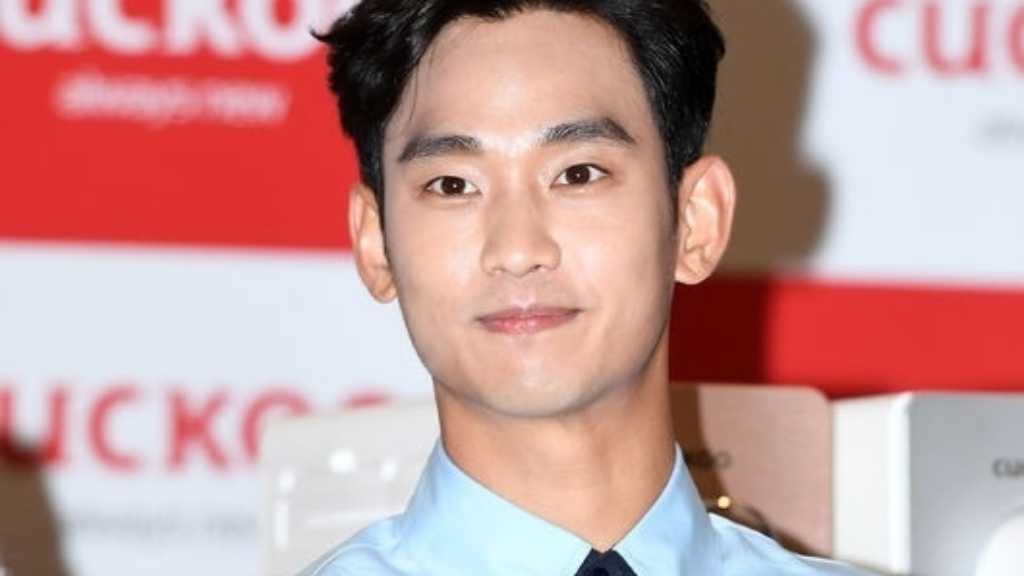 キム・スヒョン、広告主との損害賠償訴訟が本格的にスタート…初の弁論期日で激しく対立