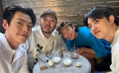 キム・ウビン、EXO ディオ＆イ・グァンスらとの記念ショットを公開！新バラエティに期待