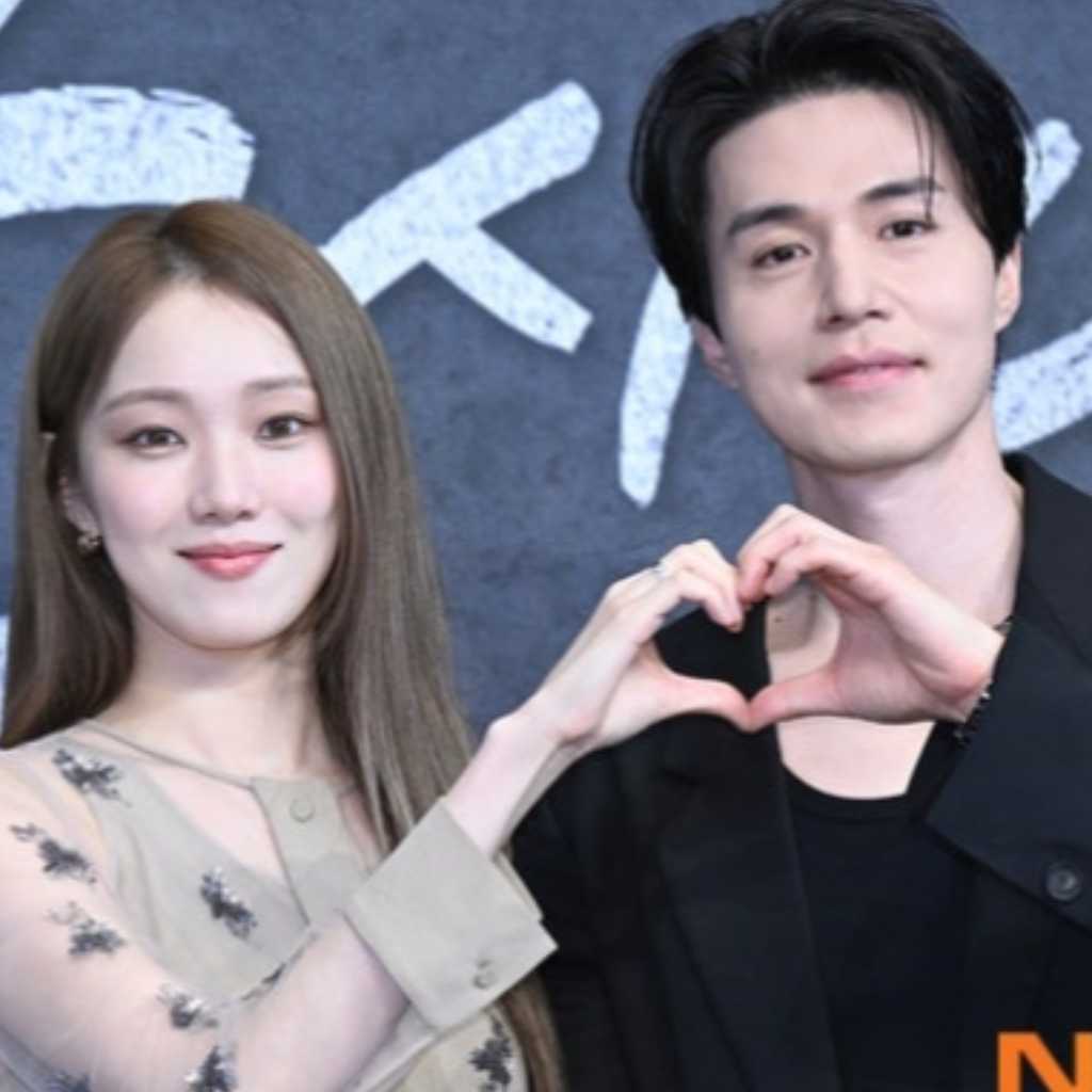 イ・ソンギョン、イ・ドンウクのビジュアルを絶賛…本人も照れ笑い！？「初恋のお兄さんのよう」