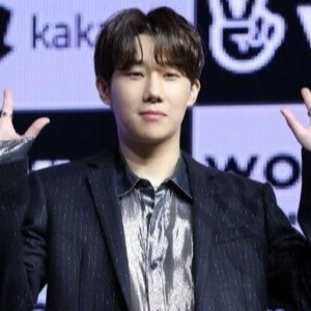 INFINITE ソンギュ、3月に韓国でソロコンサート開催決定!予告ポスターを公開