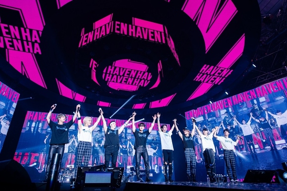 Stray Kids、2日間の東京公演で2万4千人が熱狂！セカオワのカバーもサプライズ披露「この瞬間を一生大切にする」 - Kstyle