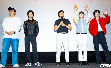 【PHOTO】ソン・ソック＆キム・ソンチョルら、映画「コメント部隊」舞台挨拶に出席