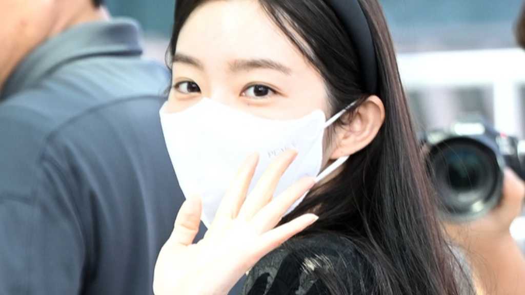 【PHOTO】Red Velvet アイリーン、ソロコンサートのためマカオへ出国（動画あり）