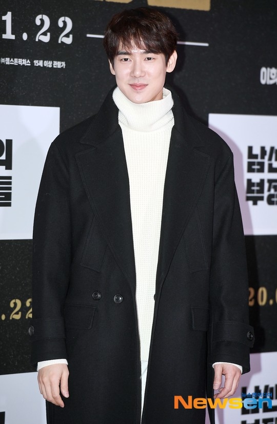 ユ ヨンソク 共演予定の女優オルガ キュリレンコが新型コロナウイルス 陽性 判定に 今後の撮影は Kstyle