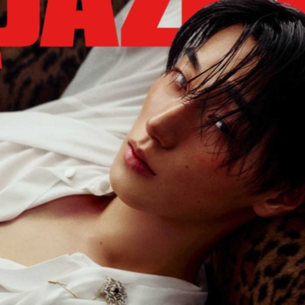 ATEEZのSAN、グラビアで圧倒的な存在感と男性的な魅力爆発！様々なスタイリングを披露