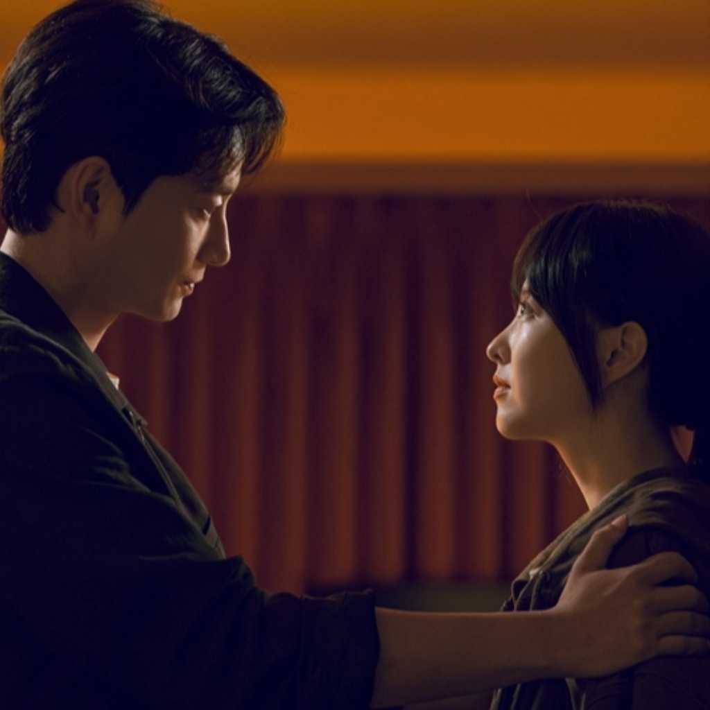 パク・ボヨン、鬼気迫る演技に衝撃！初のダークヒロインに世界が熱狂『ゴールドランド』独占配信中