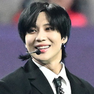【PHOTO】SHINee テミン、MONSTA X ショヌ＆ヒョンウォン、サッカーの試合で祝賀公演を披露