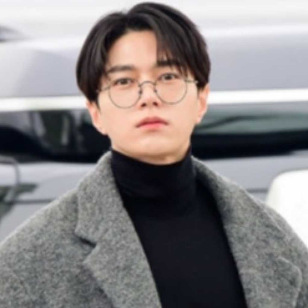 【PHOTO】キム・ミョンス、海外スケジュールのため出国