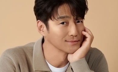 「家いっぱいの愛」チ・ジニ“40代から50代に…年を取れば取るほど余裕ができる”