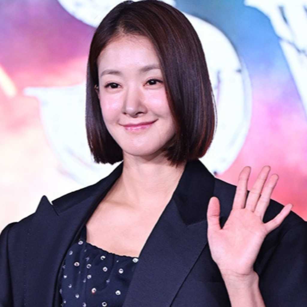 “離婚を発表”イ・シヨン、本日開催のフォトウォールイベント不参加へ