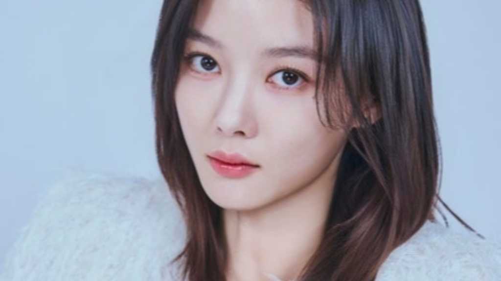 「親愛なるX」キム・ユジョン、キム・ドフンとの熱愛説に言及“デビュー後初めてのこと…作品にも関心を持っていただき感謝”