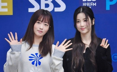 【PHOTO】Apink パク・チョロン＆ユン・ボミ＆パク・ソヒョン、ラジオ出演のため放送局へ