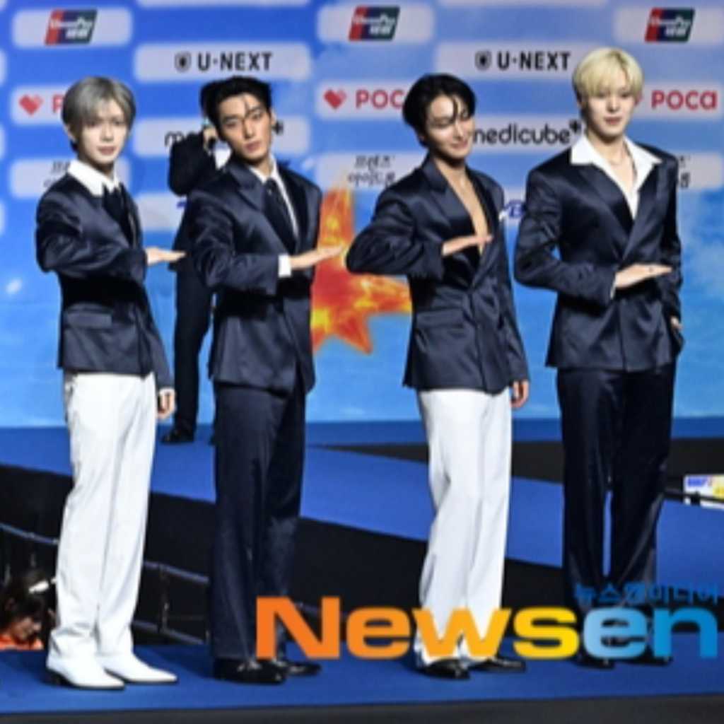 【PHOTO】ATEEZ「2026 SBS歌謡大典 Summer」ブルーカーペットに登場