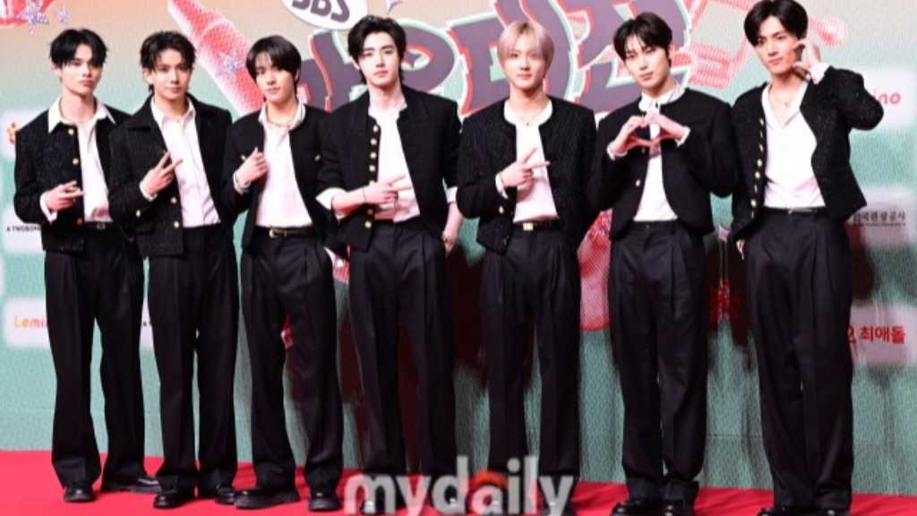 ENHYPEN、ヒスンの脱退後初めて心境明かす「兄さんの選択を尊重…新しいスタートを応援している」