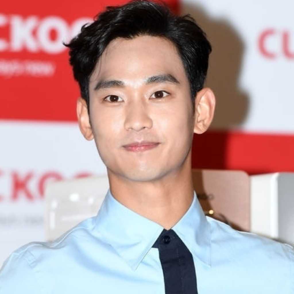 キム・スヒョン、広告主との損害賠償訴訟が本格的にスタート…初の弁論期日で激しく対立