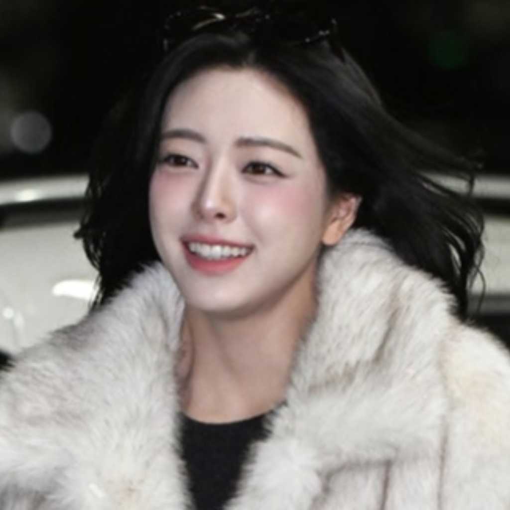 【PHOTO】ITZY、スケジュールのため日本へ!爽やかな笑顔で登場(動画あり)