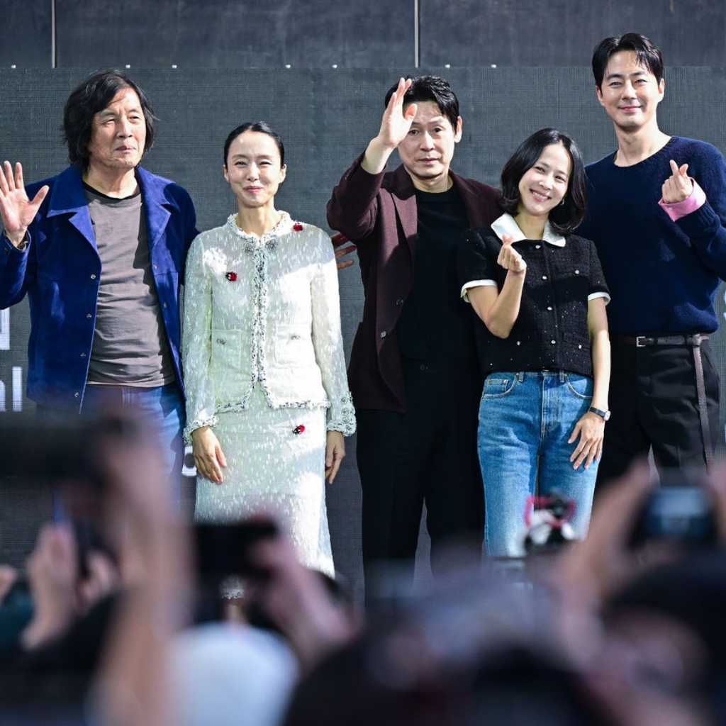 【PHOTO】チョン・ドヨン＆ソル・ギョングら、Netflix映画「もしもの愛」舞台挨拶に出席