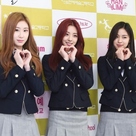 【PHOTO】ITZY ユナ＆ホ・ユンジン＆Samuelら、ハンリム芸能芸術高校の入学式に出席…爽やかな笑顔