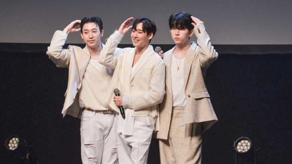 UKISS フン＆キソプ＆ケビン、日本で8年ぶりの再集結ステージを披露！ファン歓喜