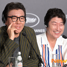 【PHOTO】ソン・ガンホ&イム・スジョンら「第76回カンヌ国際映画祭」で行われた映画「クモの巣」記者会見に出席