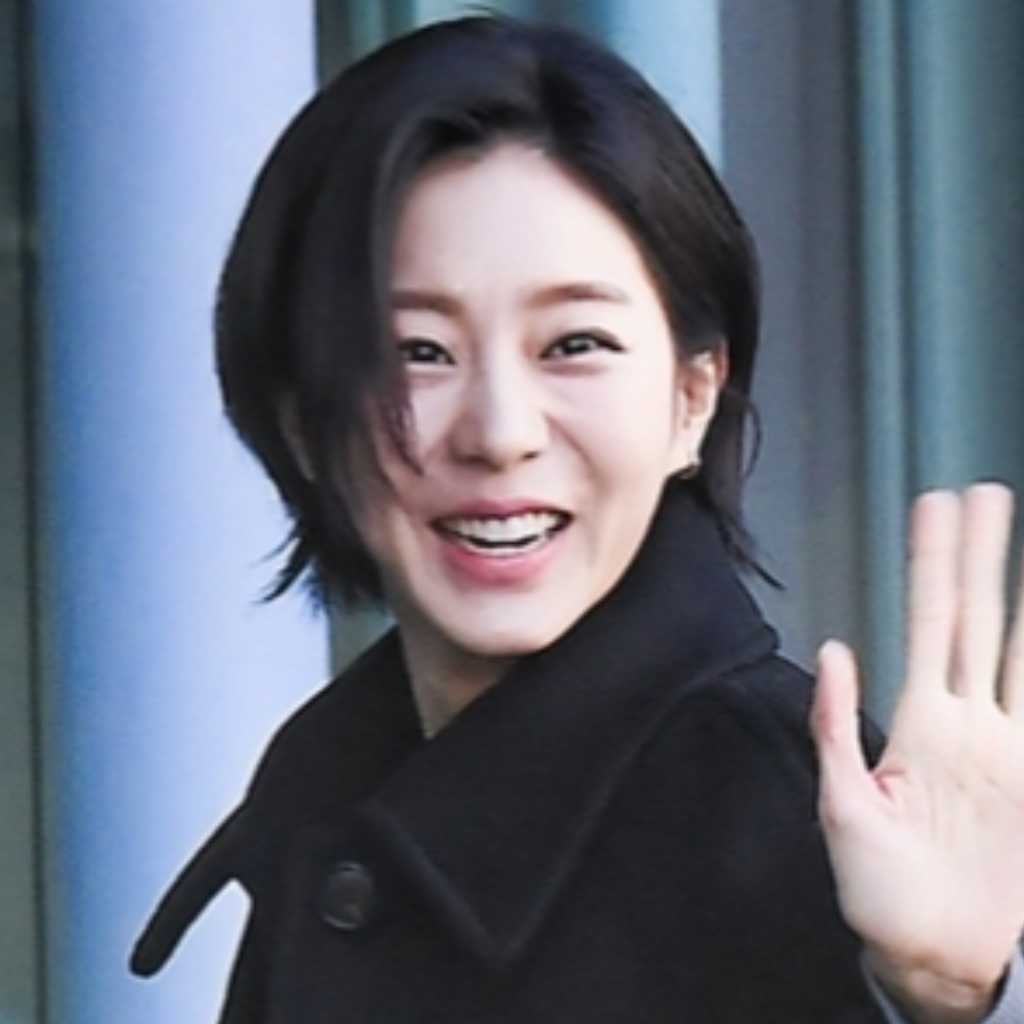【PHOTO】元AFTERSCHOOL ユイ＆ハン・ヘジンら、ラジオ出演のため放送局へ