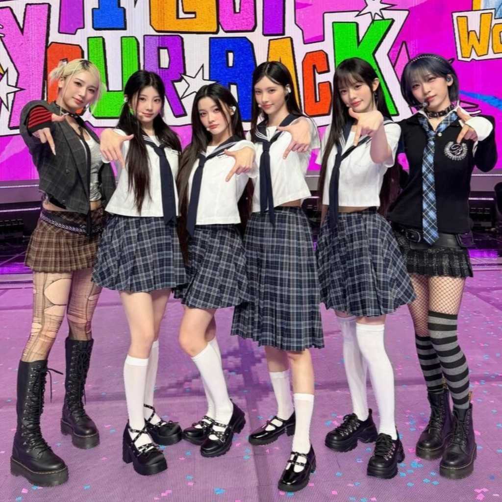 ILLIT、HANAメンバーと制服姿で登場!話題曲「I Got Your Back」韓国語バージョンのステージを初披露(動画あり)