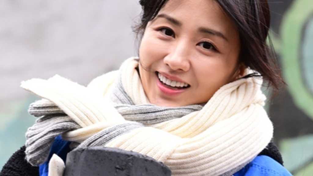 【PHOTO】パク・ハソン「愛の練炭分かち合い」イベントに参加