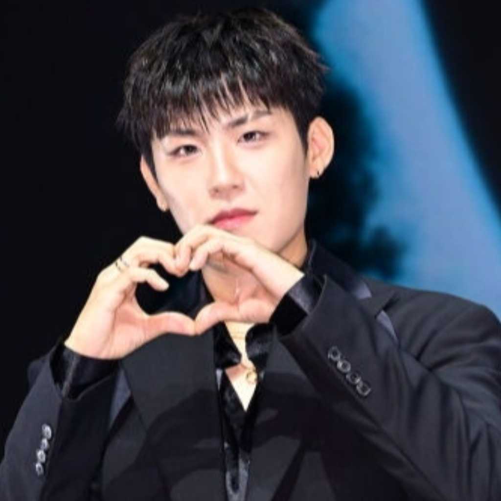 【PHOTO】AB6IX パク・ウジン、2nd EP「SOLSTICE」発売記念ショーケースを開催