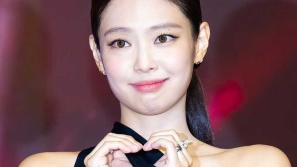 BLACKPINK ジェニー、日本で購入したお尻ケア用品が大ヒット…韓国の番組でも注目