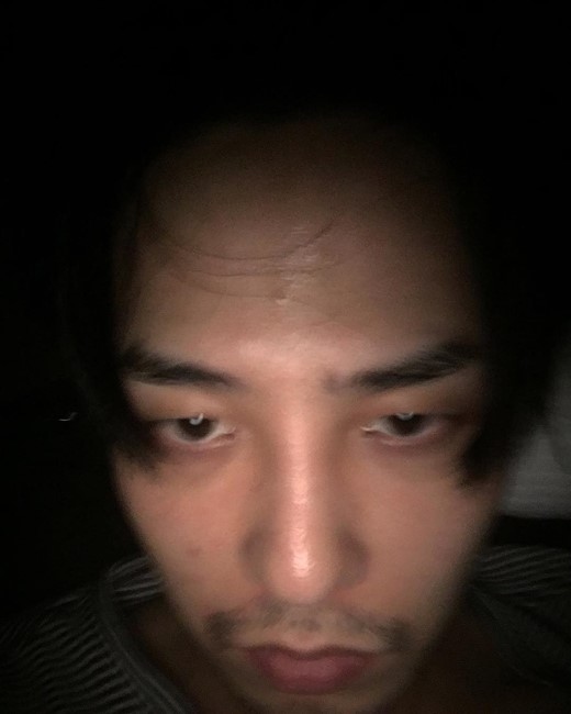 Bigbangのg Dragonに一体何が 憔悴しきった顔 書き込みに関心集中 Kstyle