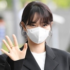 【PHOTO】シン・ミナ&イ・ユヨン、ラジオ番組の収録に参加…マスク姿でも格別の美貌