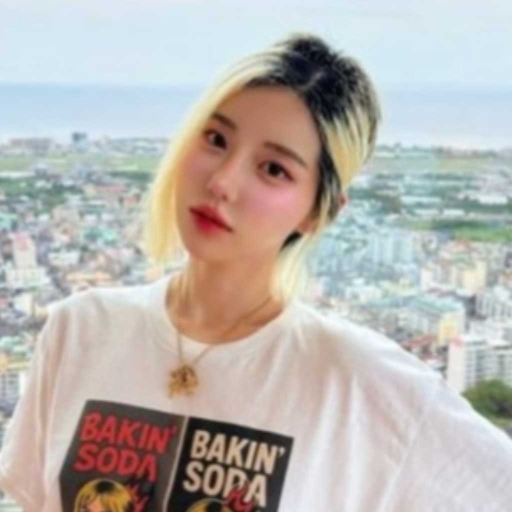 DJ SODA、ブリーチ施術に失敗した自分の姿をTシャツに！？ユニークな試みが話題