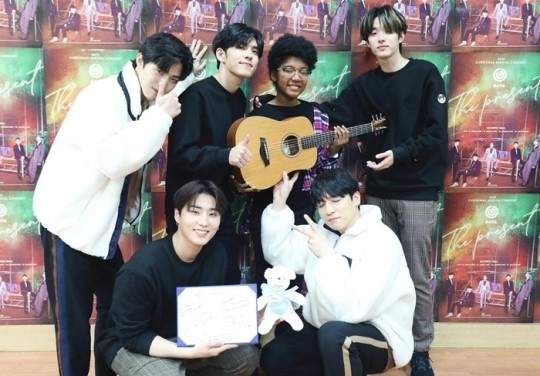 Day6 白血病の少女をコンサートに招待 一生忘れられないクリスマスプレゼント Kstyle