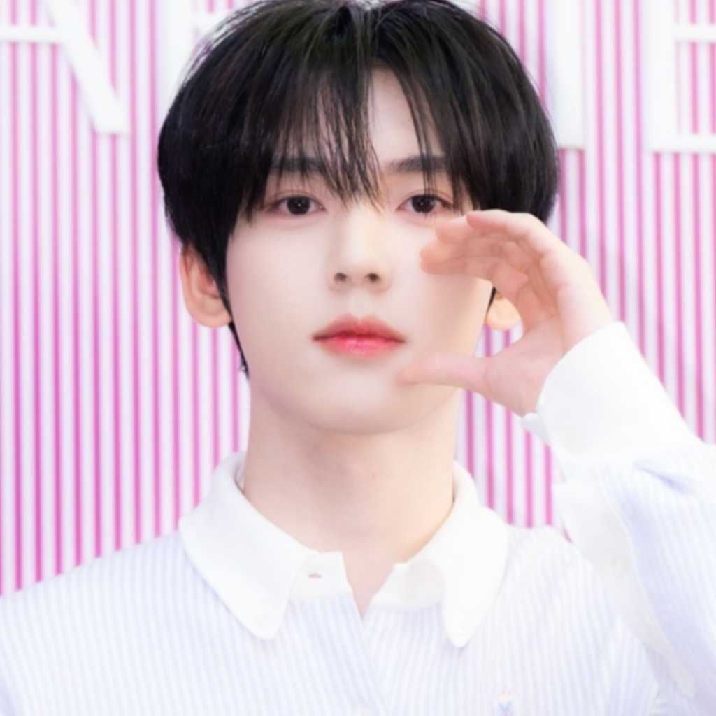 【PHOTO】ZEROBASEONE ハン・ユジン＆THE BOYZ ヒョンジェら、ブランド「BARRIE」イベントに出席