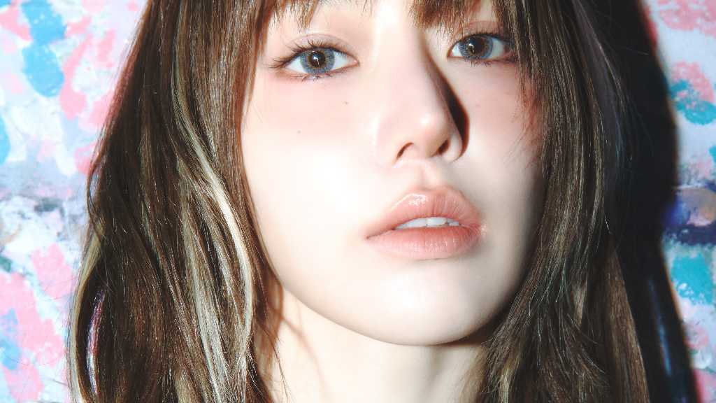 LE SSERAFIM、日本4thシングル「DIFFERENT」OFFBEAT CLOVEバージョンのソロコンセプトフォト公開