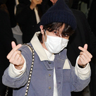 【PHOTO】BTS(防弾少年団)のJ-HOPE「New Year's Rockin' Eve」を終えて帰国(動画あり)