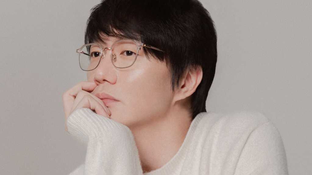ソン・シギョン、全曲日本楽曲のカバーアルバム「LOVE」ジャケット写真を公開