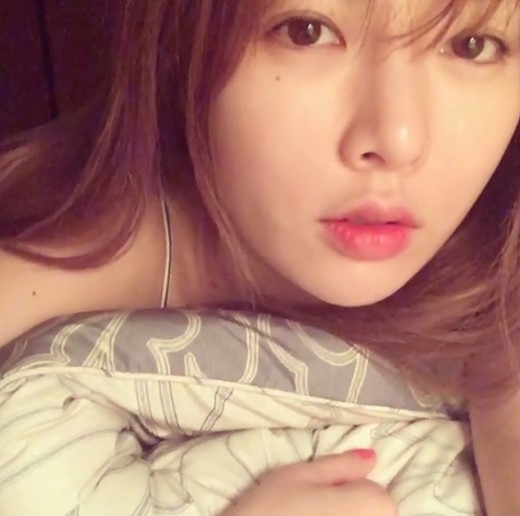 キム ヒョナ 清純さが際立つセルフ動画を公開 Kstyle