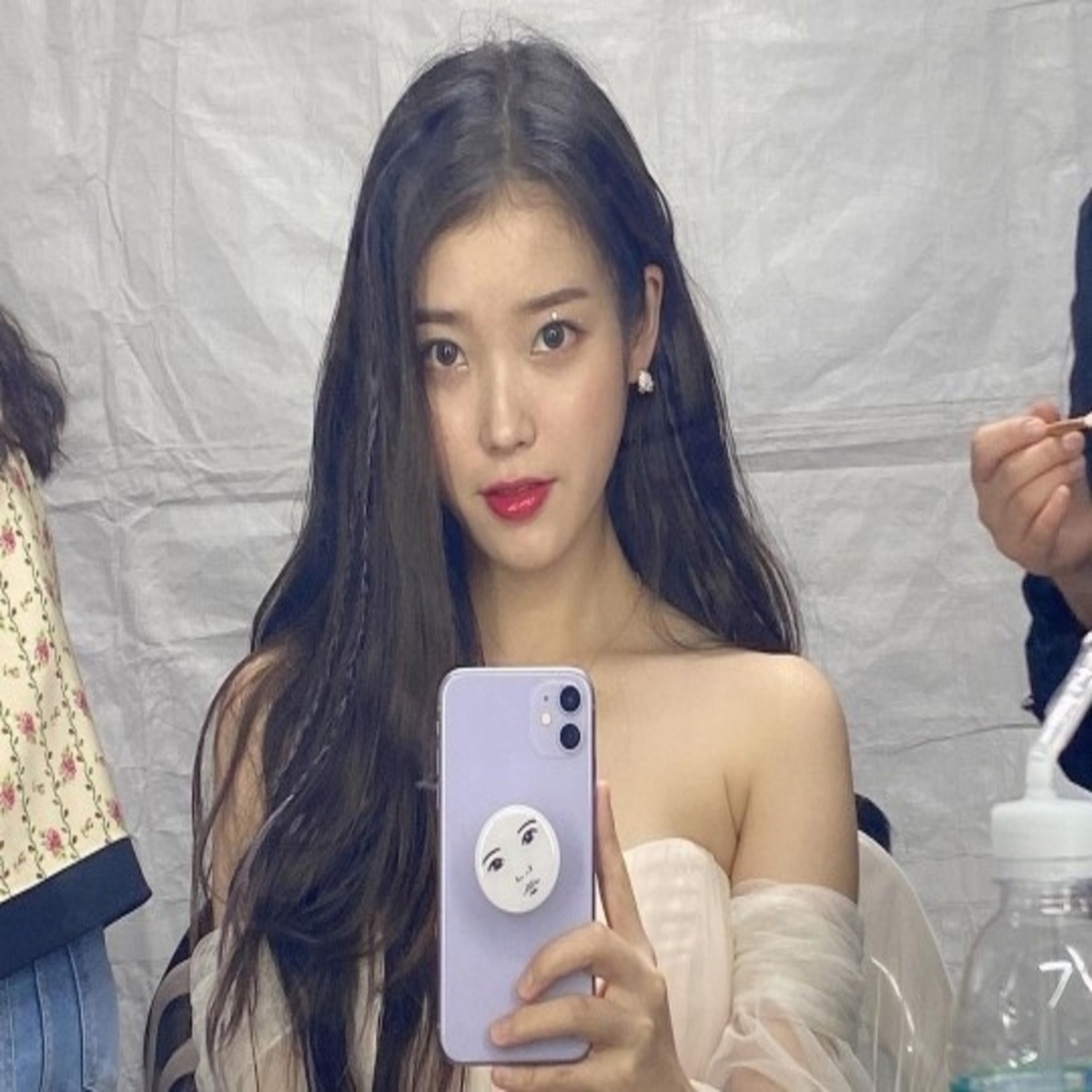 Iu まるで妖精 美しすぎる近況ショットを公開 幻想的な魅力 Kstyle