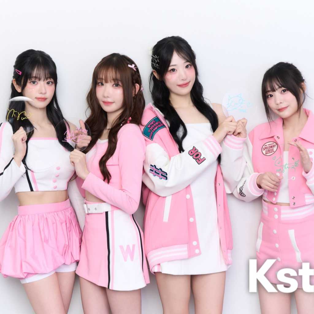 【終了しました】Kstyle PARTY出演！QWER直筆「ゼロ距離カメラ」サインパネルを各1名様に