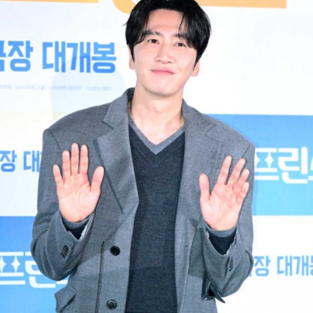 【PHOTO】イ・グァンス、映画「ひとりぼっちのプリンス」制作発表会に出席