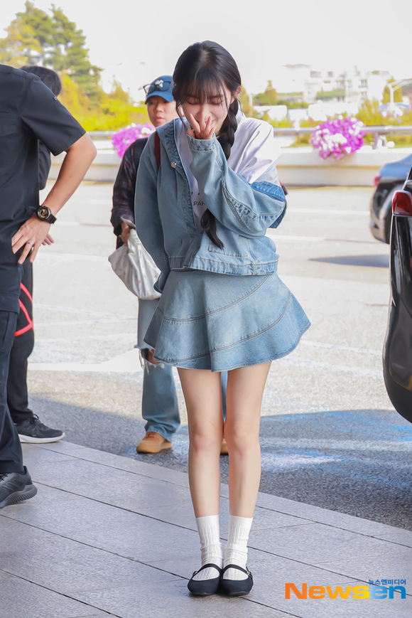 «Она похожа на студентку колледжа» — 32-летняя Айрин из Red Velvet удивила фанатов милым образом в аэропорту