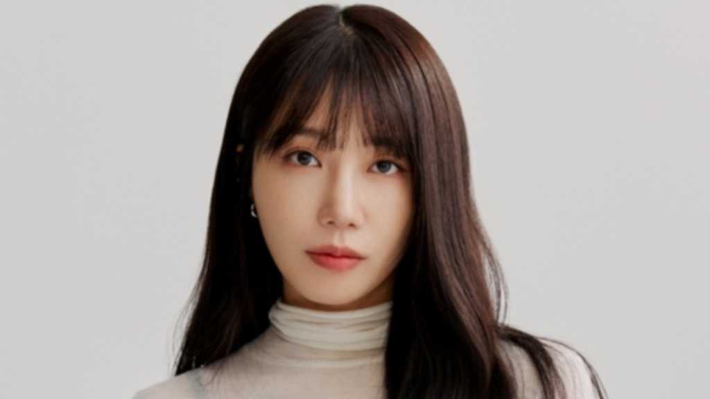 Apink チョン・ウンジ、14年間所属した事務所と契約終了…共演中のイ・ジュニョンと同じ事務所へ