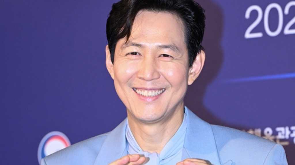 【PHOTO】イ・ジョンジェ「第7回 NEWSIS K-EXPO」レッドカーペットに登場